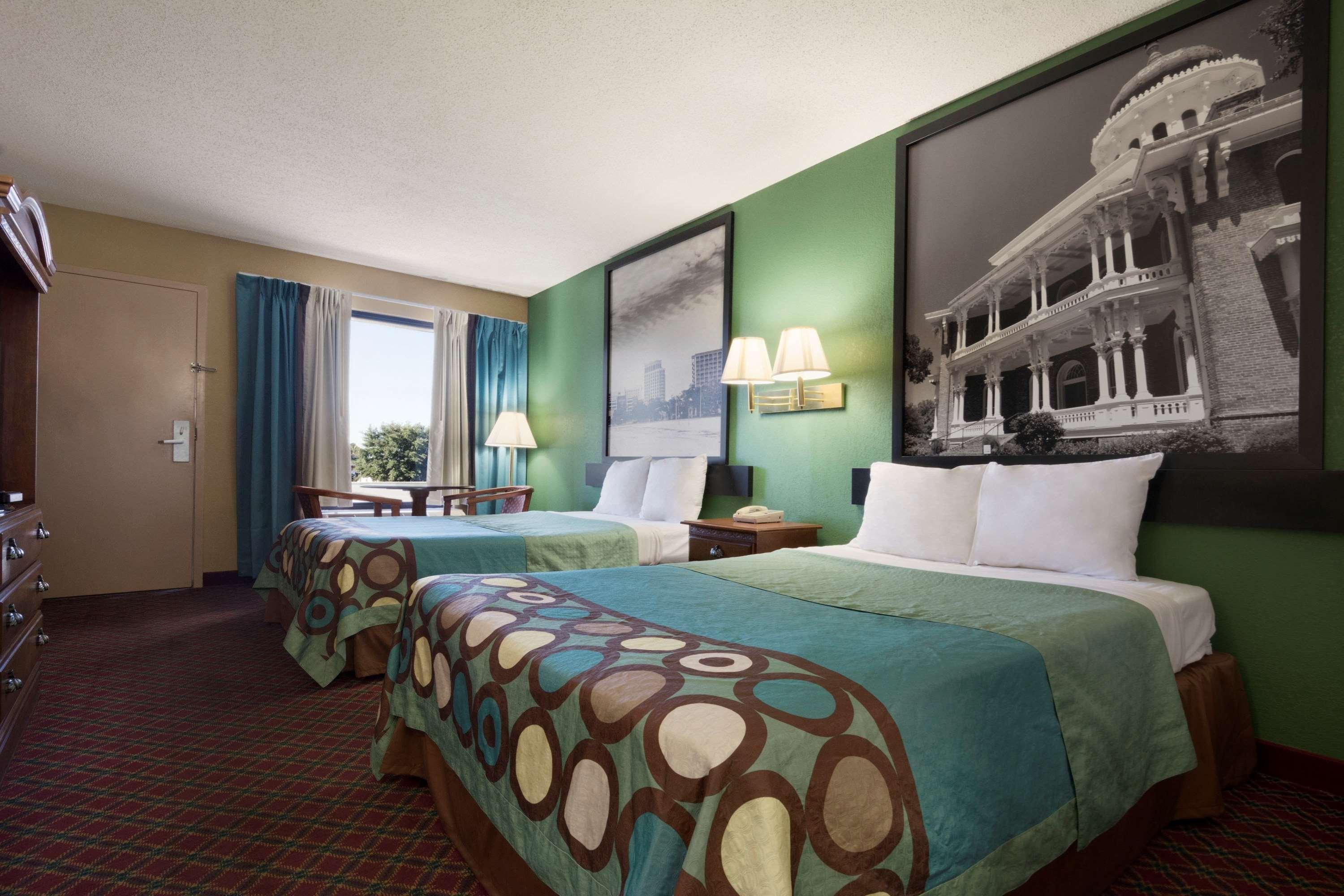 Super 8 By Wyndham Hattiesburg North Ngoại thất bức ảnh