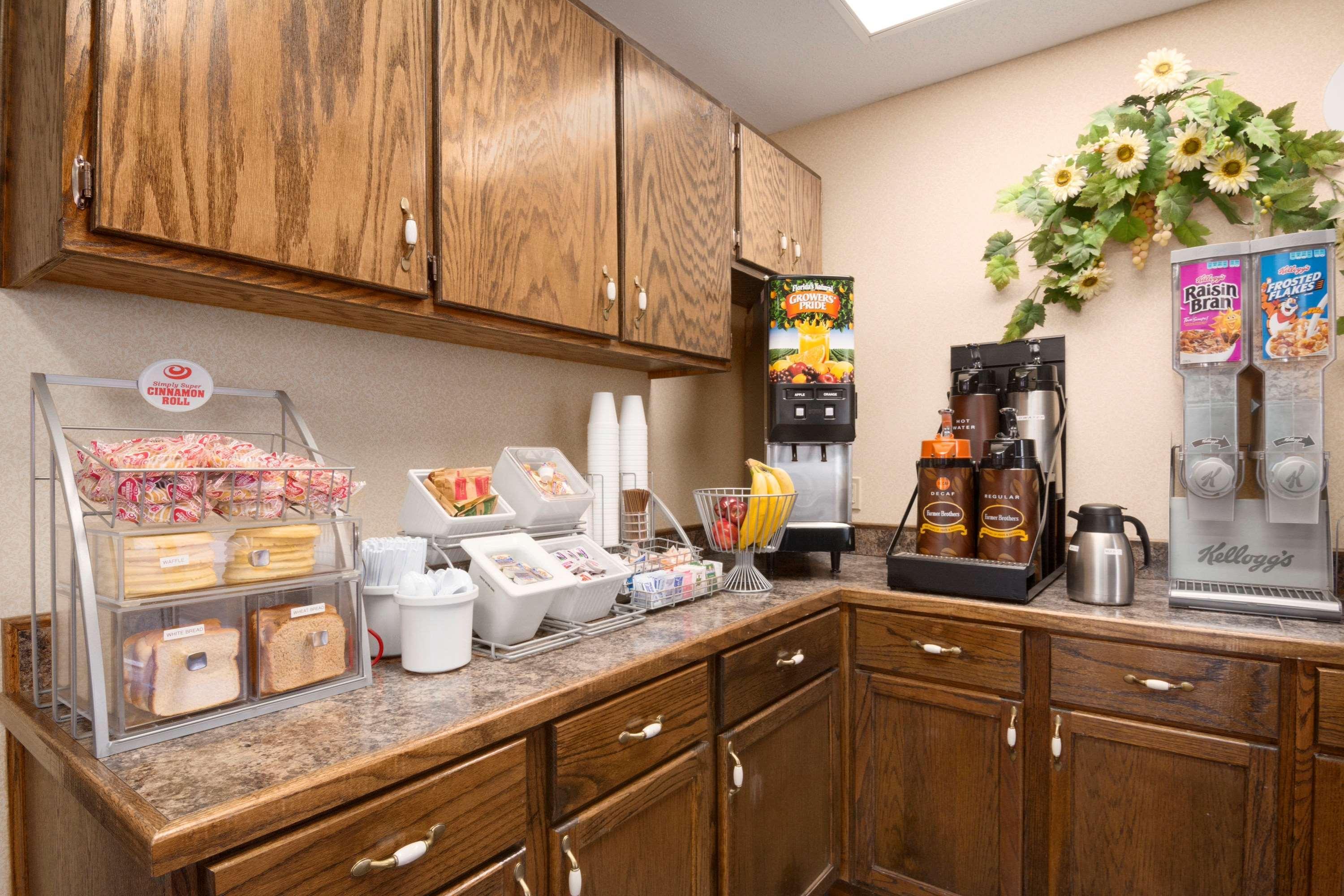 Super 8 By Wyndham Hattiesburg North Ngoại thất bức ảnh